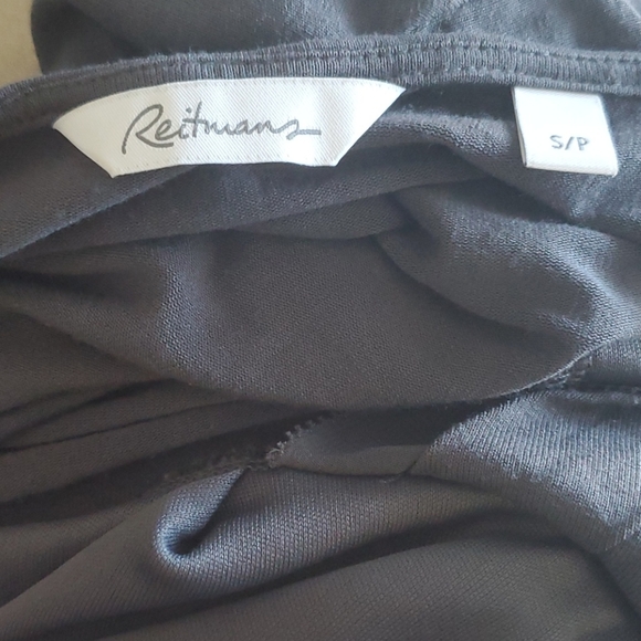 REITMANS + SERAPHINE women's v-neck shirts - Picture 4 of 5